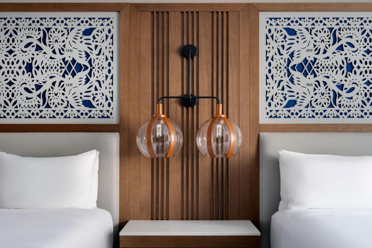 Marriott South Hotel